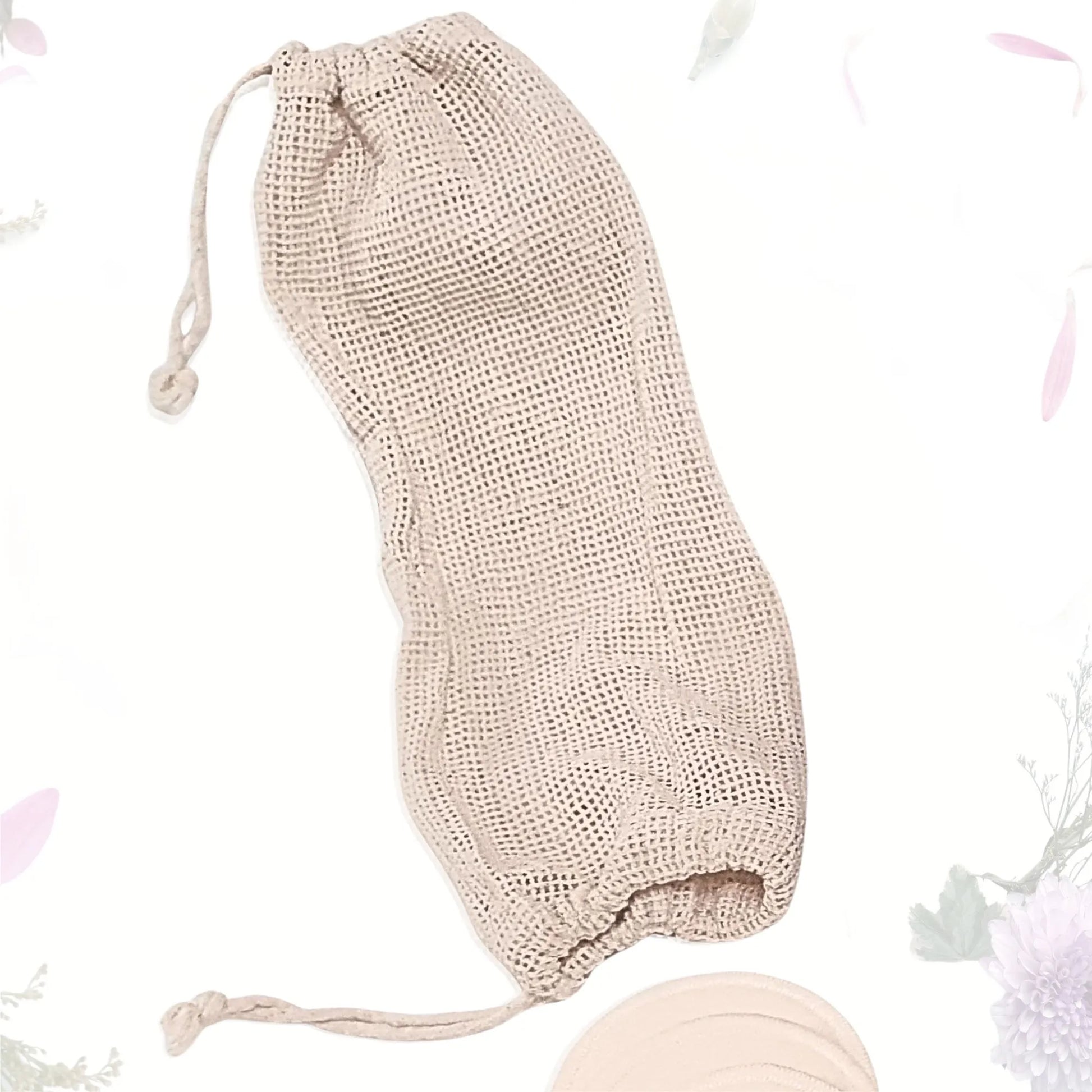 Tunnelzugbeutel aus Baumwolle als Spenderbeutel für wiederverwendbare Abschminkpads